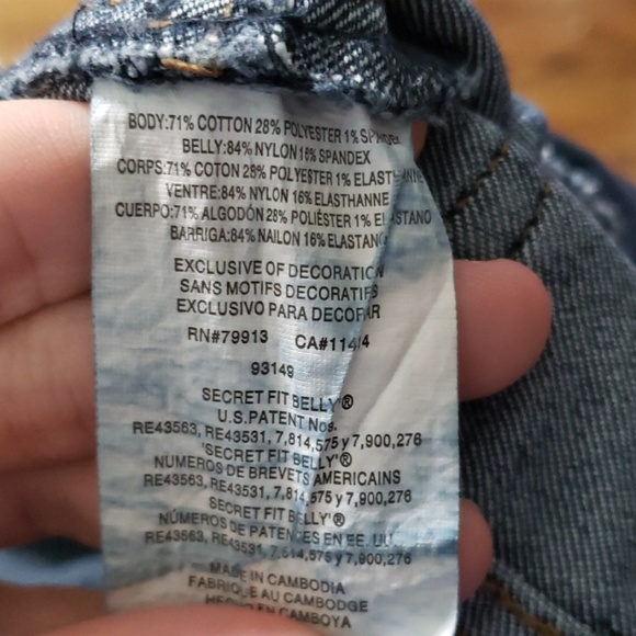 Maternity Jeans - Picture 7 of 7